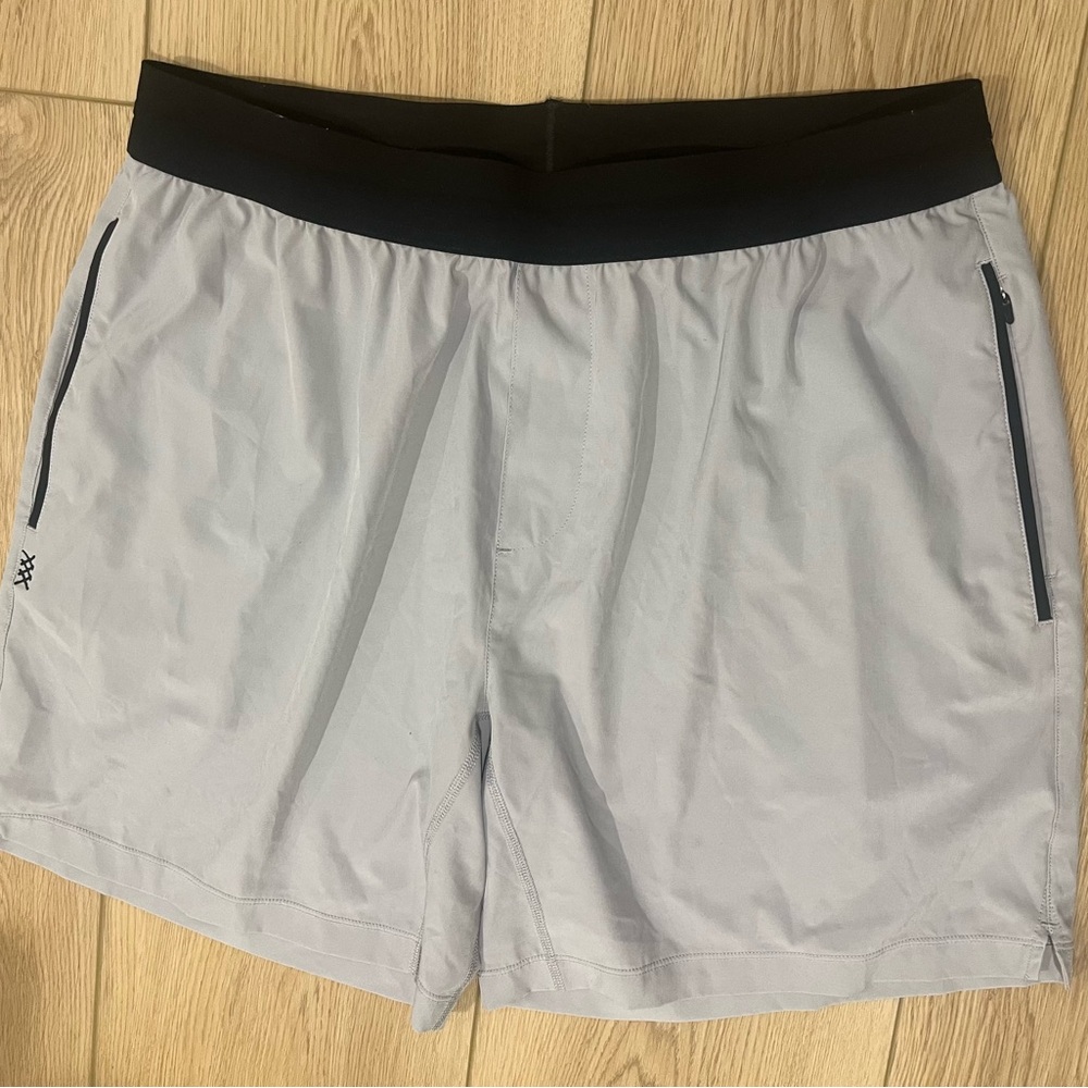 RHONE Men’s XL Light Gray Shorts